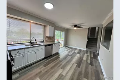 158 Universal Drive, Saint Peters, MO 63376 - Photo 4