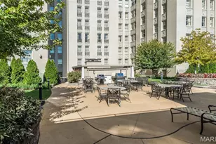 232 N Kingshighway Blvd, Saint Louis, MO 63108 - Photo 34