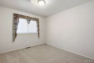 893 Oklahoma Ave, Ballwin, MO 63021 - Photo 24