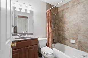893 Oklahoma Ave, Ballwin, MO 63021 - Photo 18