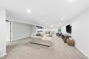 5460 Casa Royale Dr, Saint Louis, MO 63129 - Photo 32