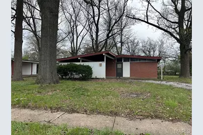 8428 Red Fir Drive, Berkeley, MO 63134 - Photo 1