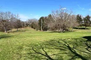 835 Chestnut St, Bourbon, MO 65441 - Photo 16