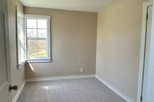 835 Chestnut St, Bourbon, MO 65441 - Photo 10