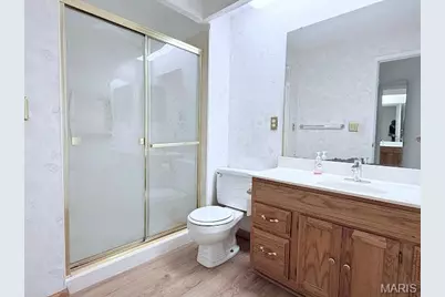 15575 Clover Ridge Drive, Chesterfield, MO 63017 - Photo 14