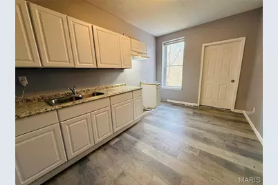5345 Wells Avenue #2nd Floor, Saint Louis, MO 63112 - Photo 8