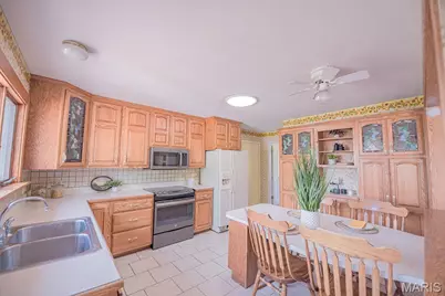 69 Club Grounds North Drive, Florissant, MO 63033 - Photo 6