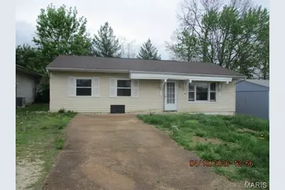 45 Cedar Ridge, Pacific, MO 63069 - Photo 1