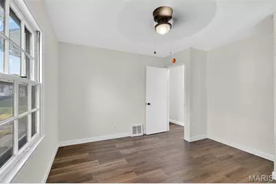 437 Lanark Road, Saint Louis, MO 63137 - Photo 22