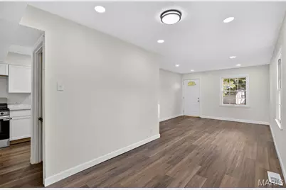 437 Lanark Road, Saint Louis, MO 63137 - Photo 14