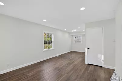 437 Lanark Road, Saint Louis, MO 63137 - Photo 10