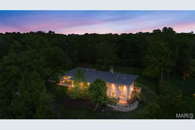 15 Summerhill Lane, Town and Country, MO 63017 - Photo 2