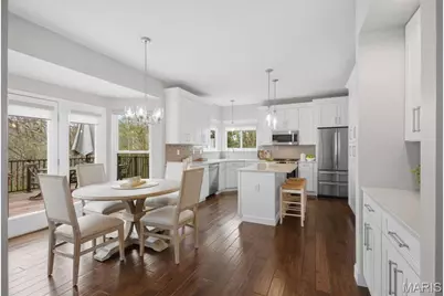 16917 Crystal Springs Drive, Chesterfield, MO 63005 - Photo 6