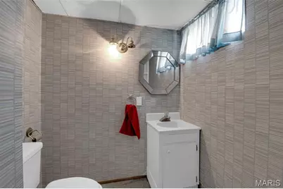 1117 Hawkstone Lane, Saint Louis, MO 63125 - Photo 22