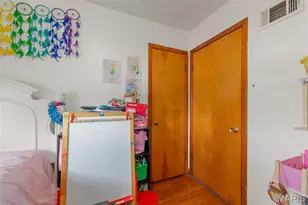 10835 Mallory Dr, Saint Louis, MO 63123 - Photo 14