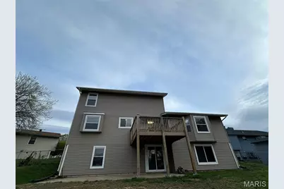729 N Yosemite Court, Saint Peters, MO 63376 - Photo 2