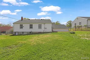 332 Providence Rd, Ballwin, MO 63011 - Photo 32