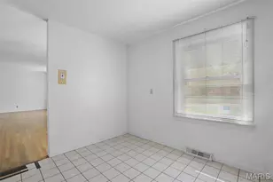 332 Providence Rd, Ballwin, MO 63011 - Photo 18