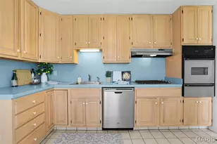 332 Providence Rd, Ballwin, MO 63011 - Photo 16