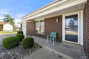 5730 Luffbury Cir, Oakville, MO 63129 - Photo 4