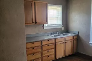 6033 Grimshaw Ave, Pine Lawn, MO 63120 - Photo 10