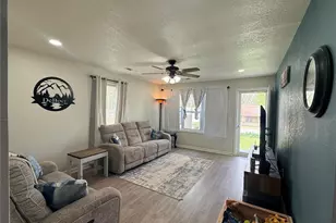 340 N Bedford St, Puxico, MO 63960 - Photo 2