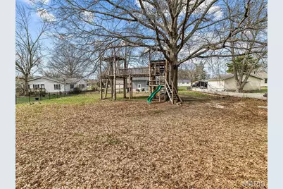 110 Birchwood Drive, Ballwin, MO 63011 - Photo 16