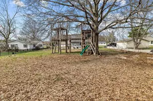 110 Birchwood Dr, Ballwin, MO 63011 - Photo 16