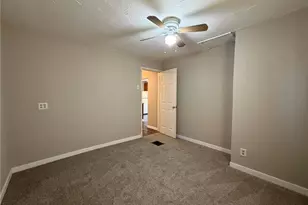 3533 Dixie Dr, Saint Ann, MO 63074 - Photo 8