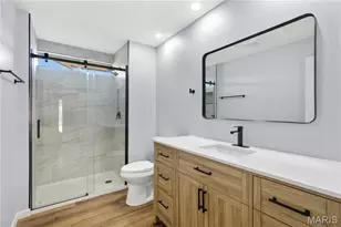 606 Rue Montand Dr, Ballwin, MO 63011 - Photo 18