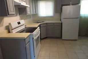 10323 Varnum Dr, Saint Louis, MO 63136 - Photo 6