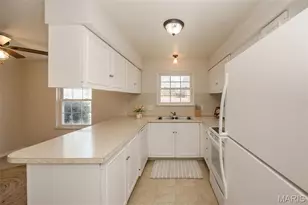 11816 Cresta Verde Dr, Saint Louis, MO 63146 - Photo 12