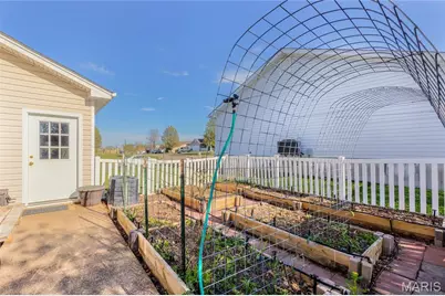 2701 Providence Ridge Drive, Wentzville, MO 63385 - Photo 46