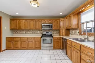 1808 Magnolia Dr, Lebanon, MO 65536 - Photo 10