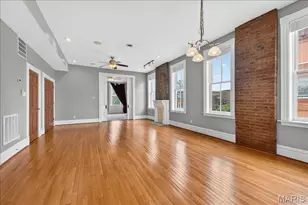 2200 S 12th St, Saint Louis, MO 63104 - Photo 4