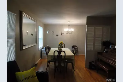 2240 Windsor Drive, Saint Louis, MO 63033 - Photo 2