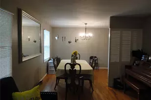 2240 Windsor Dr, Saint Louis, MO 63033 - Photo 2