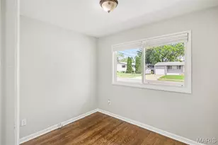 1180 Kostka Ln, Florissant, MO 63031 - Photo 8