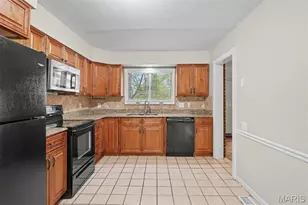 2675 Narraganset Dr, Florissant, MO 63033 - Photo 4