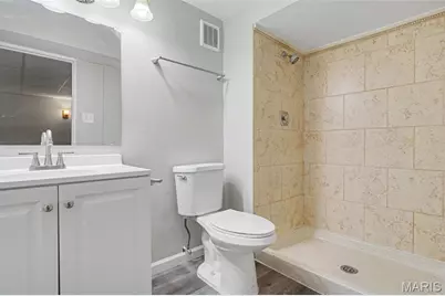 2675 Narraganset Drive, Florissant, MO 63033 - Photo 18