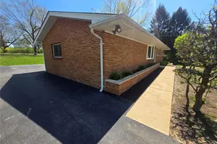 12350 Centerbrook Dr, Black Jack, MO 63033 - Photo 4