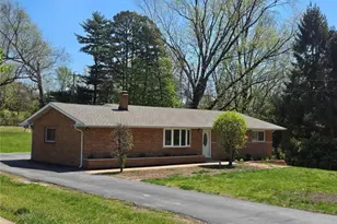 12350 Centerbrook Dr, Black Jack, MO 63033 - Photo 2