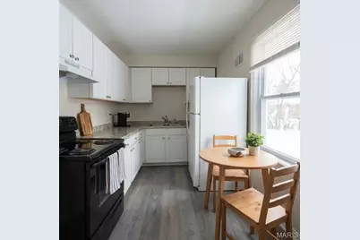 445 Plaza Avenue, Ferguson, MO 63135 - Photo 6