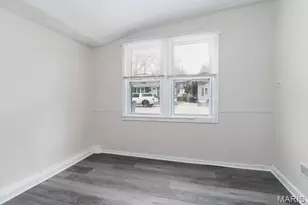 445 Plaza Ave, Ferguson, MO 63135 - Photo 16