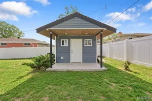 836 Rainbow Dr, Saint Louis, MO 63125 - Photo 34