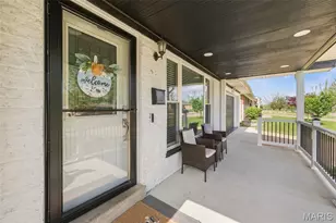 836 Rainbow Dr, Saint Louis, MO 63125 - Photo 6