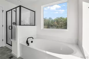 225 Heroes Wy, Florissant, MO 63031 - Photo 24