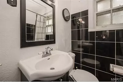 6775 Chamberlain Avenue, University City, MO 63130 - Photo 22