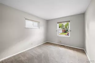 657 Damascus Dr, Saint Louis, MO 63125 - Photo 20