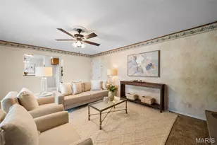 657 Damascus Dr, Saint Louis, MO 63125 - Photo 16